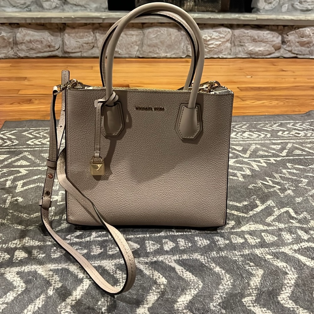 Soft Pink Michael Kors Mercer Bag